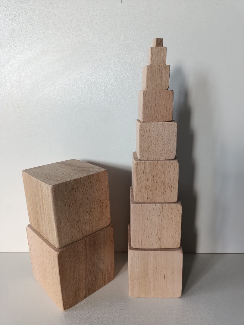 Montessori Pembe Kule Masif